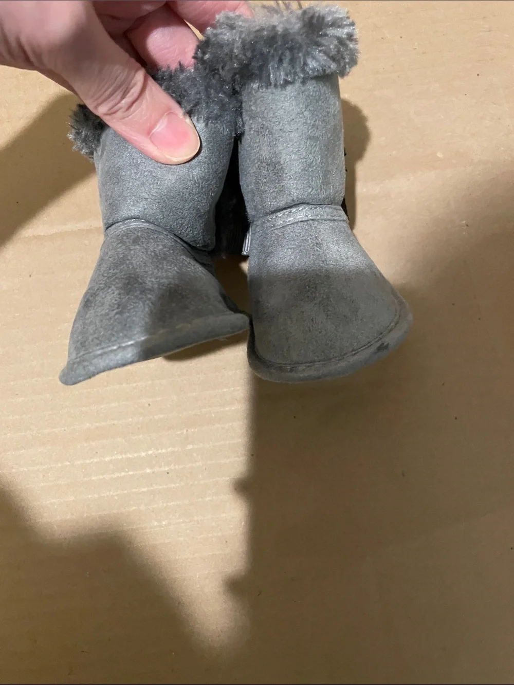 Cozy warm dark gray fur bootie boots size 0